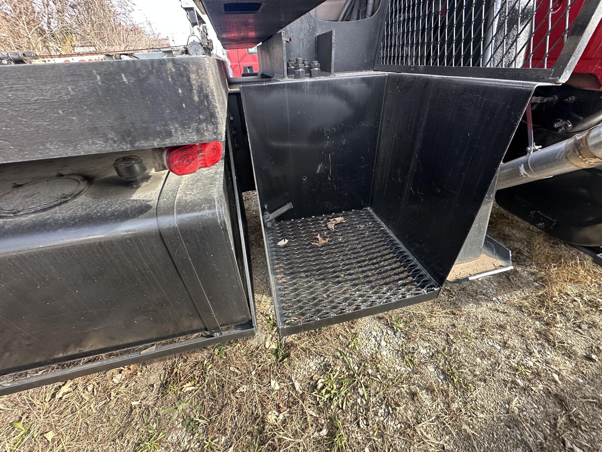 1995 FORD LT9000 Boom - view 19 of 44