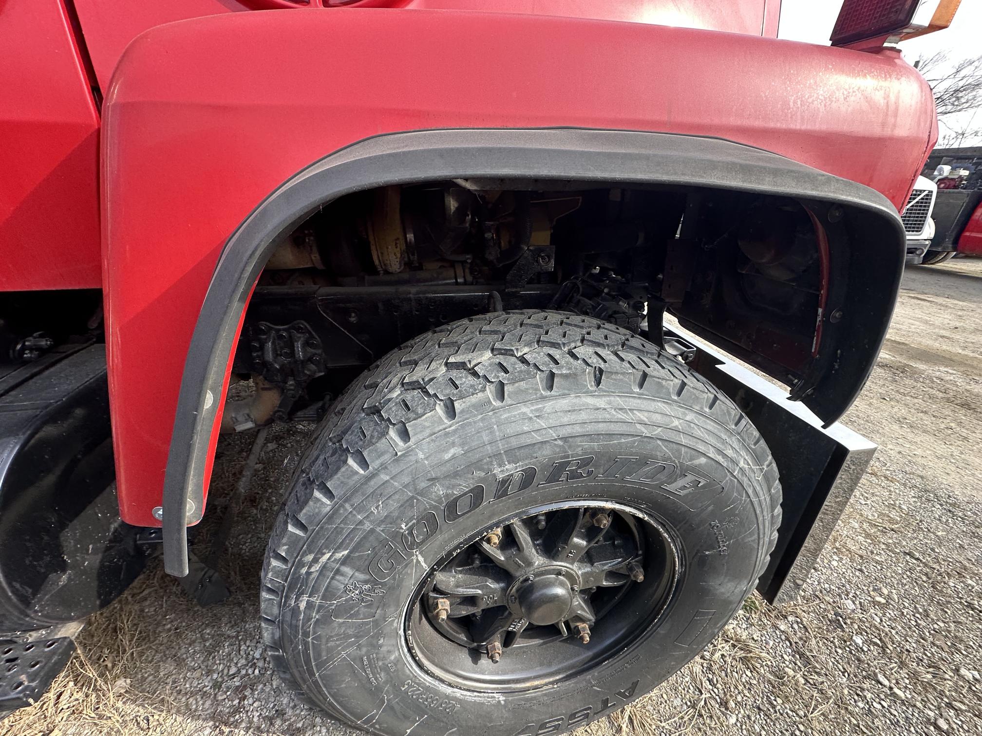 1995 FORD LT9000 Boom - Image 27