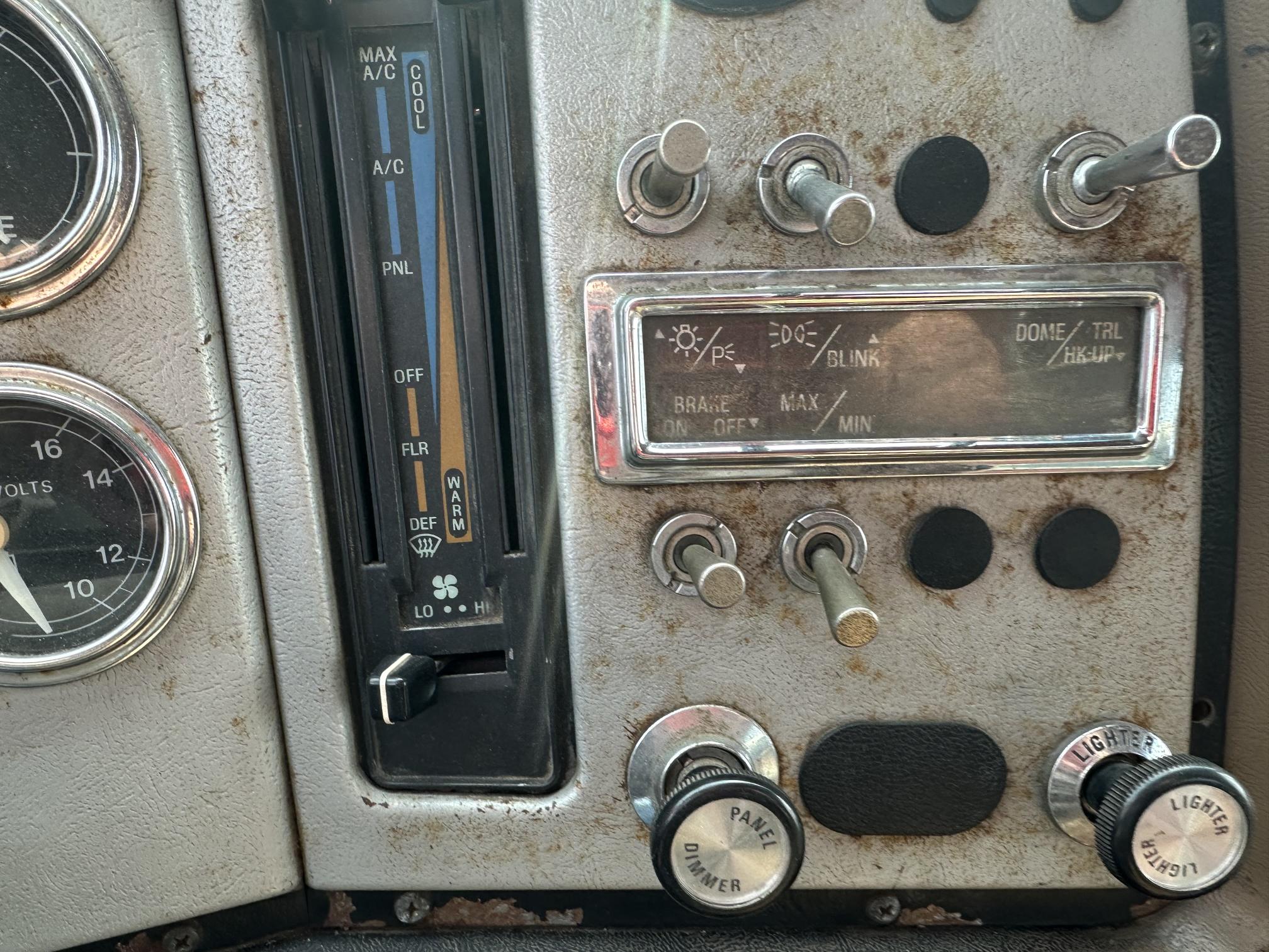 1995 FORD LT9000 Boom - Image 43