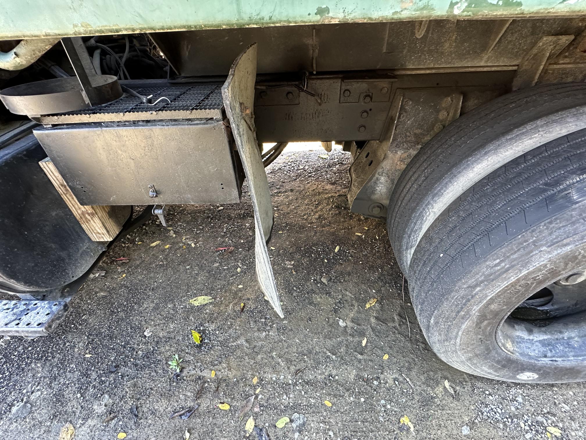 1994 FORD LN9000 - view 14 of 70