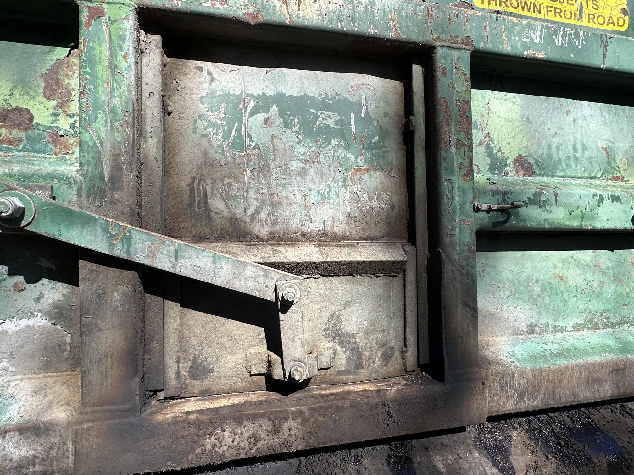 1994 FORD LN9000 - Image 22