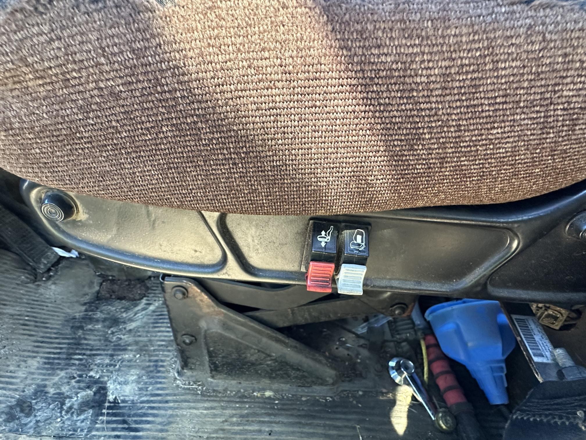 1994 FORD LN9000 - Image 38