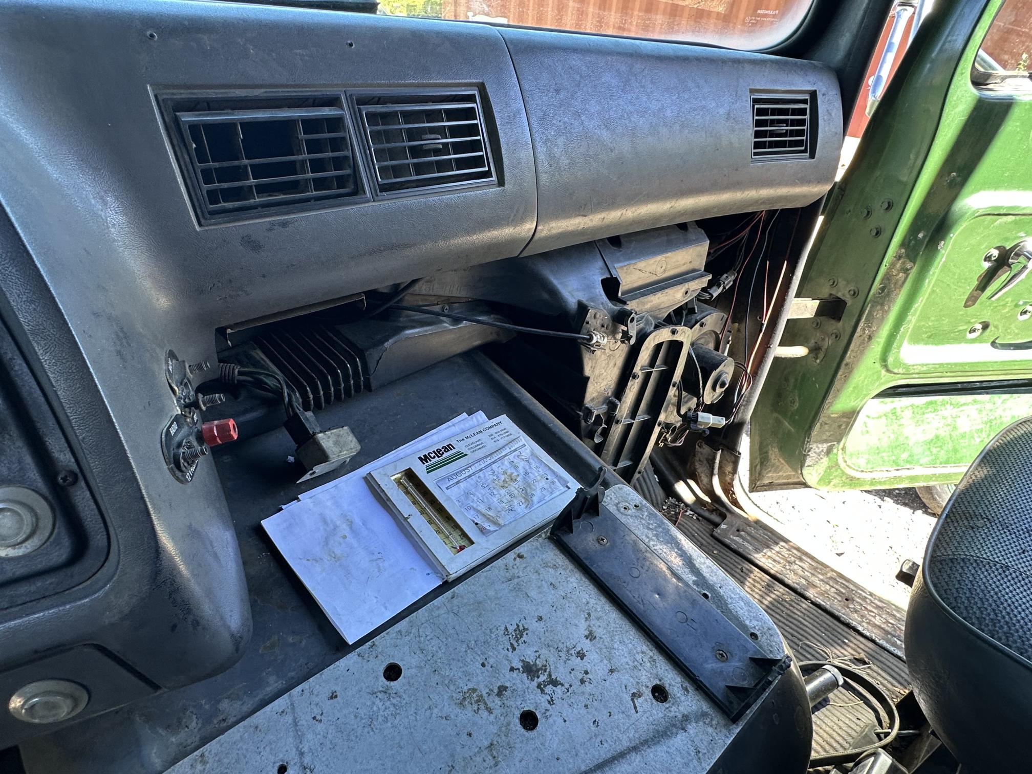 1994 FORD LN9000 - Image 40