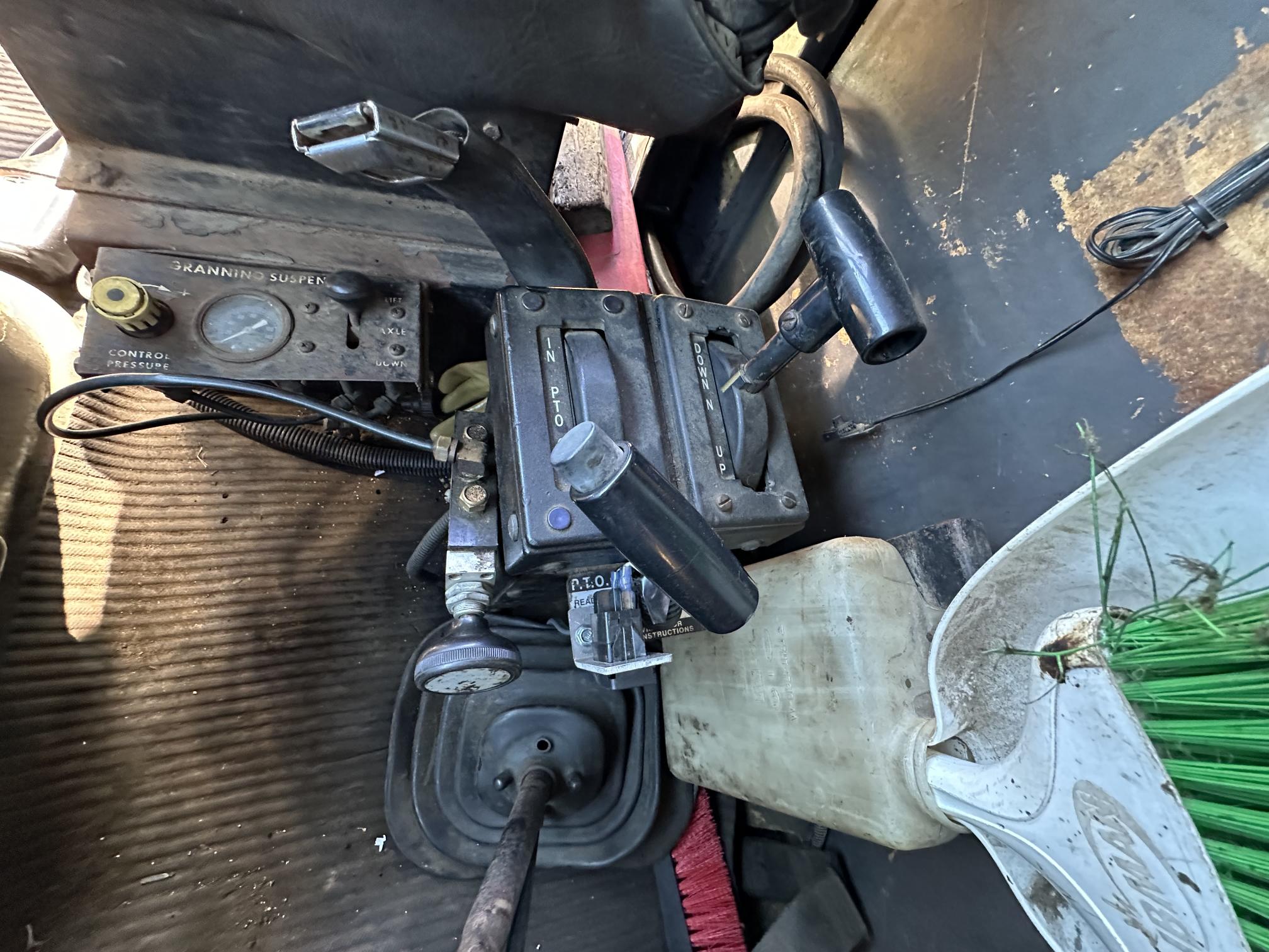 1994 FORD LN9000 - Image 46