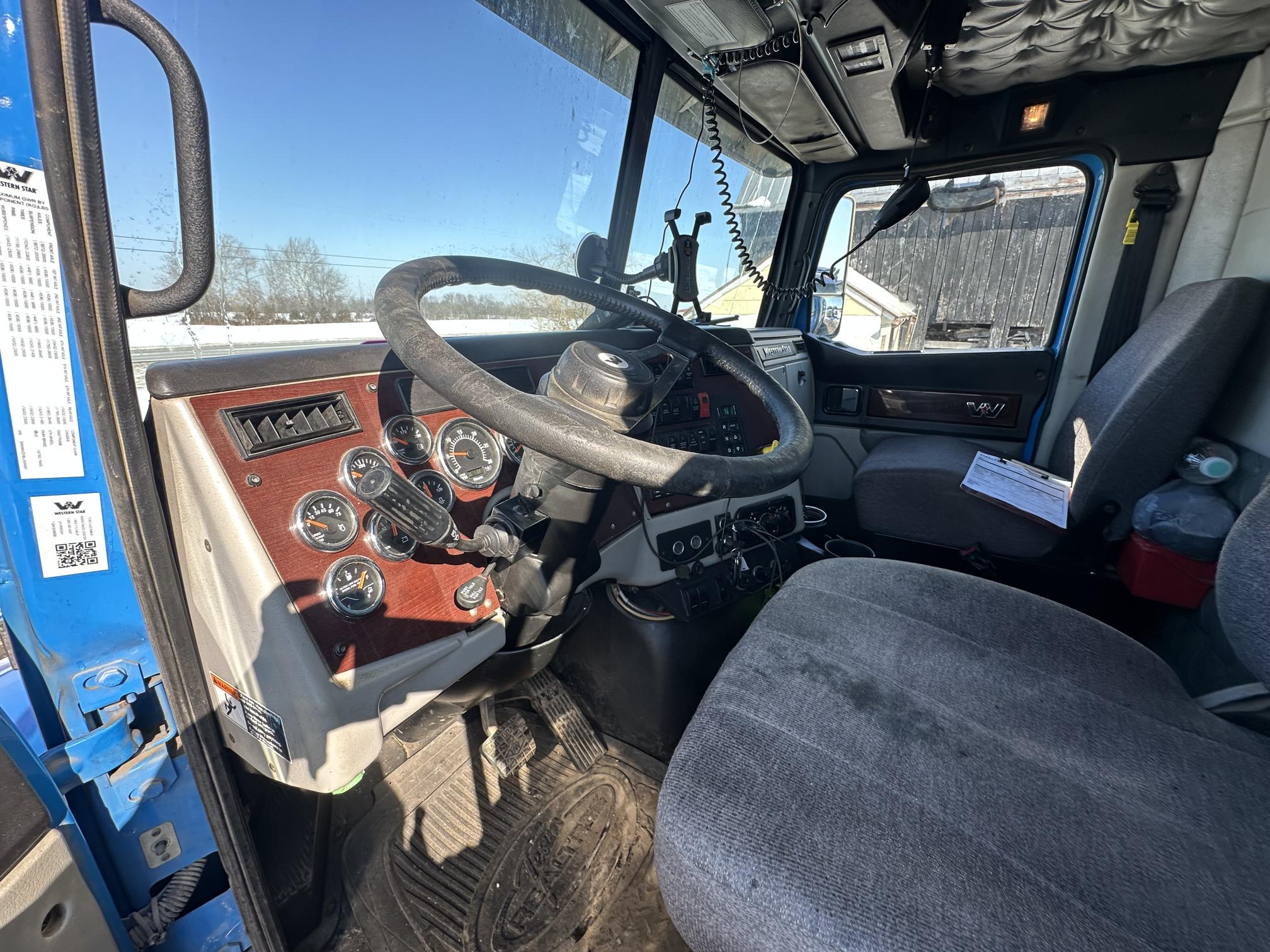 2020 WESTERN STAR 4700 - Image 38