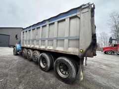 2002 KENWORTH T800 - Image 12