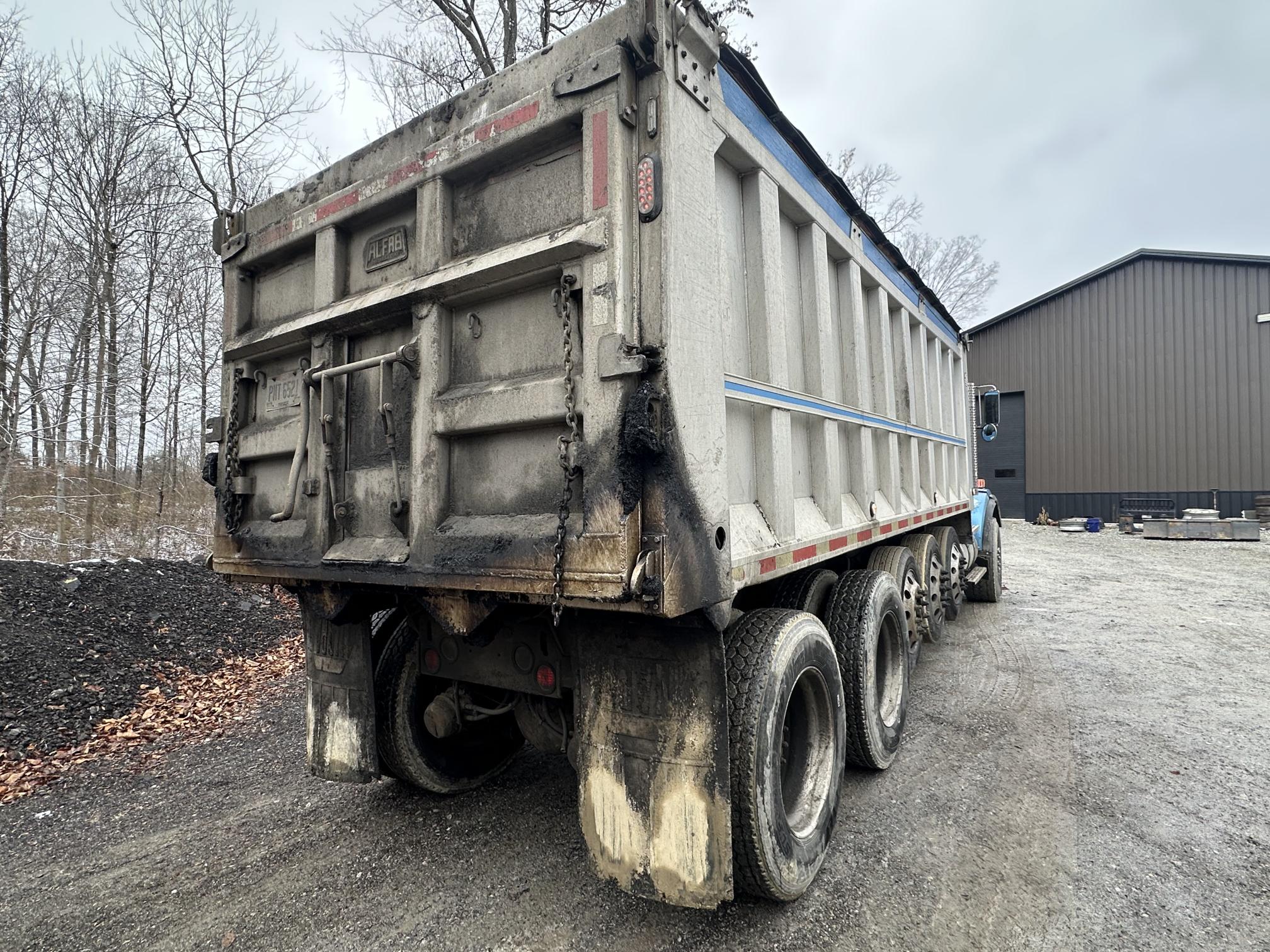 2002 KENWORTH T800 - Image 15