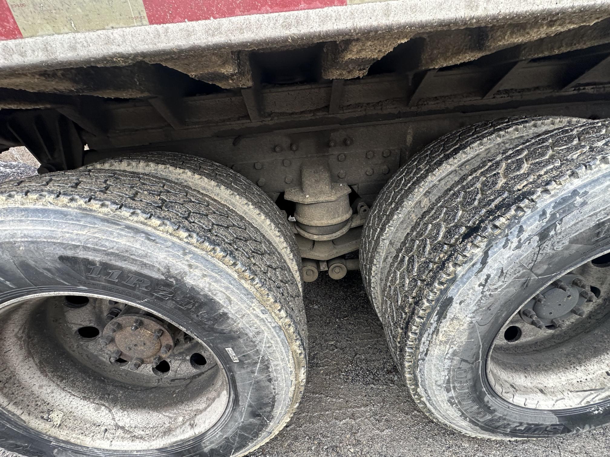 2002 KENWORTH T800 - Image 34