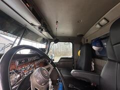 2002 KENWORTH T800 - Image 50