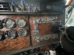 2002 KENWORTH T800 - Image 56