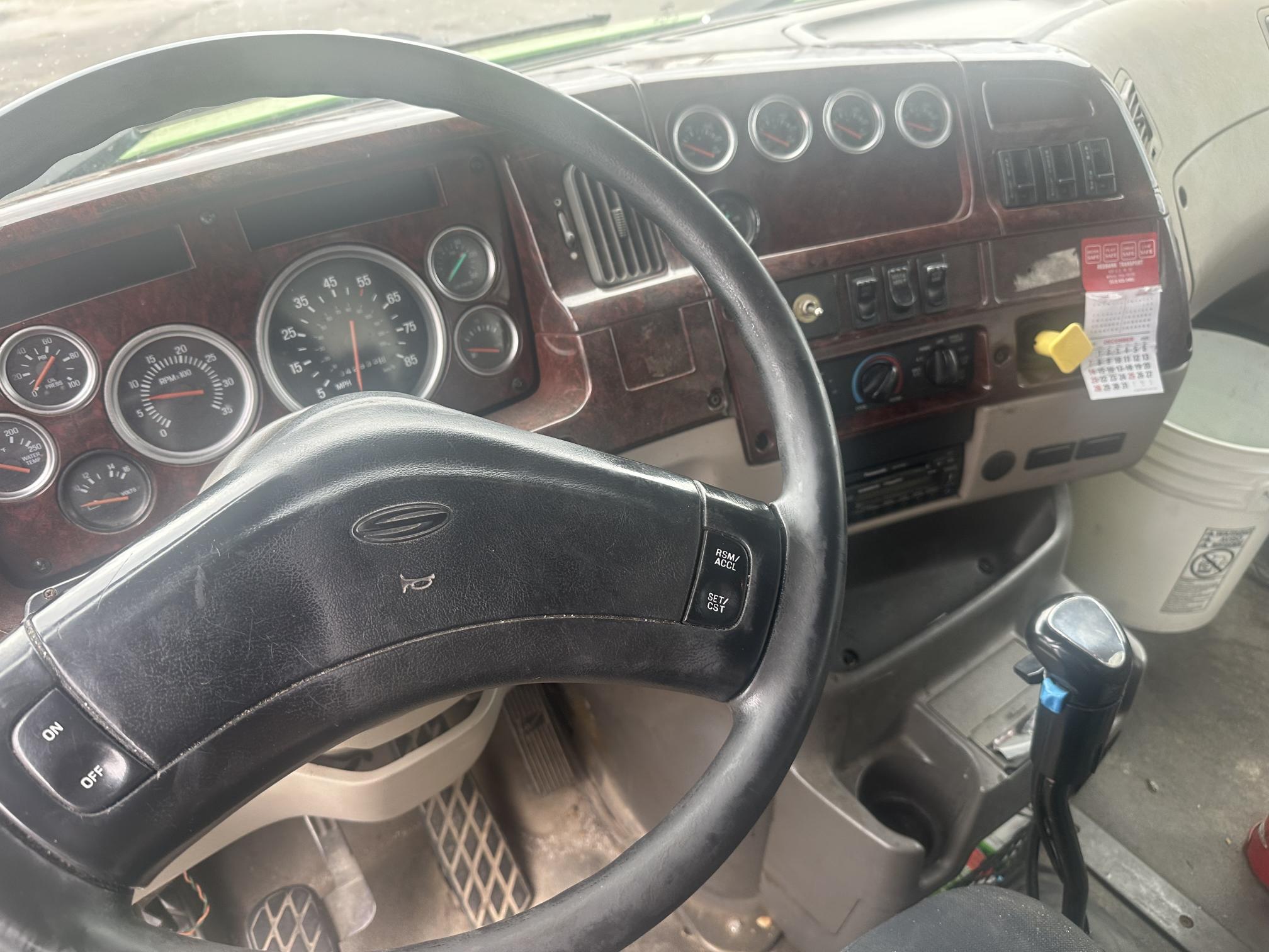 2003 STERLING L9500 - Image 31