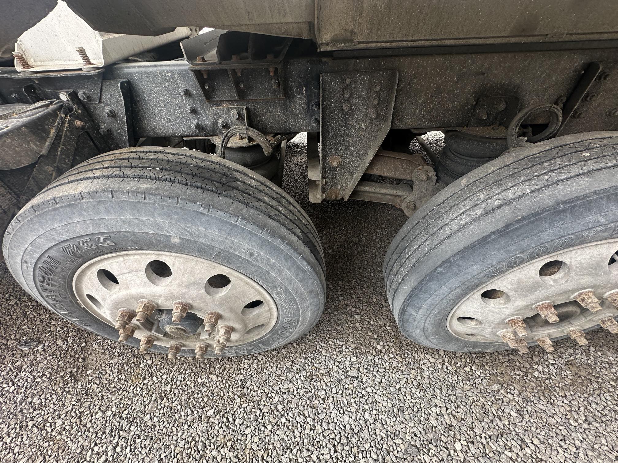 2003 STERLING L9500 - view 11 of 36