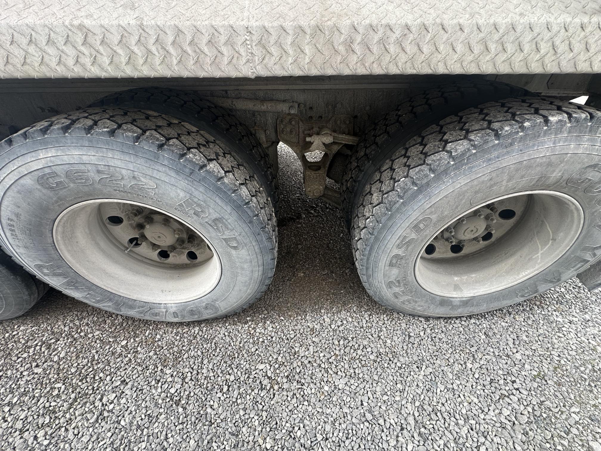 2003 STERLING L9500 - view 14 of 36