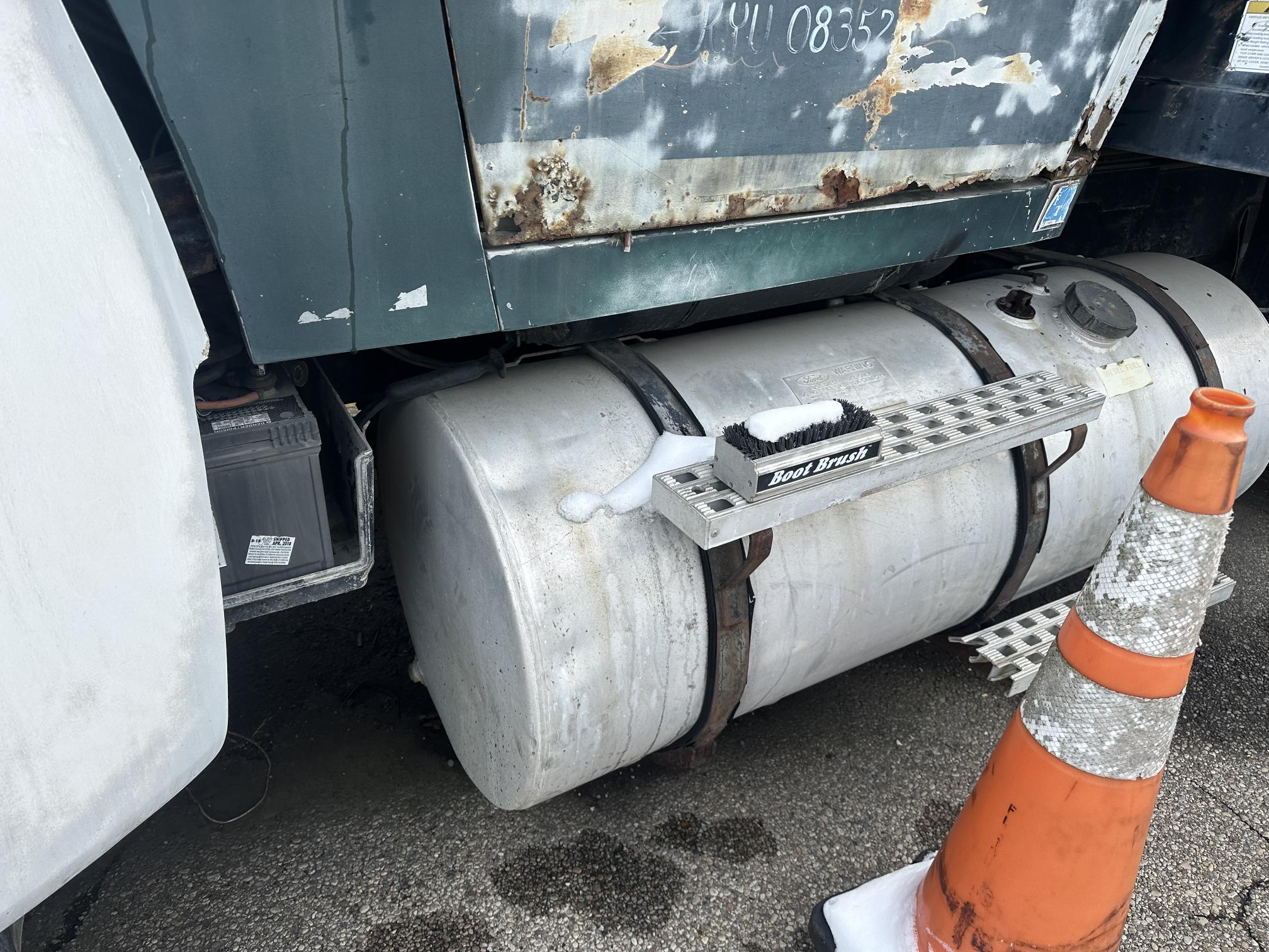 1982 FORD L9000 - view 8 of 21