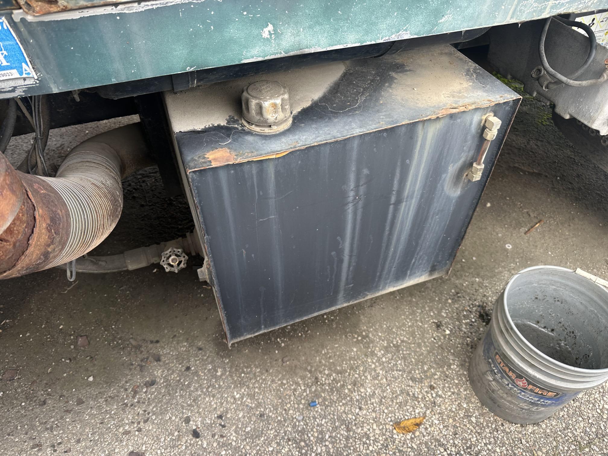 1982 FORD L9000 - Image 16