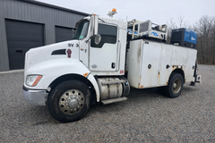 2019 KENWORTH T270 - Image 1