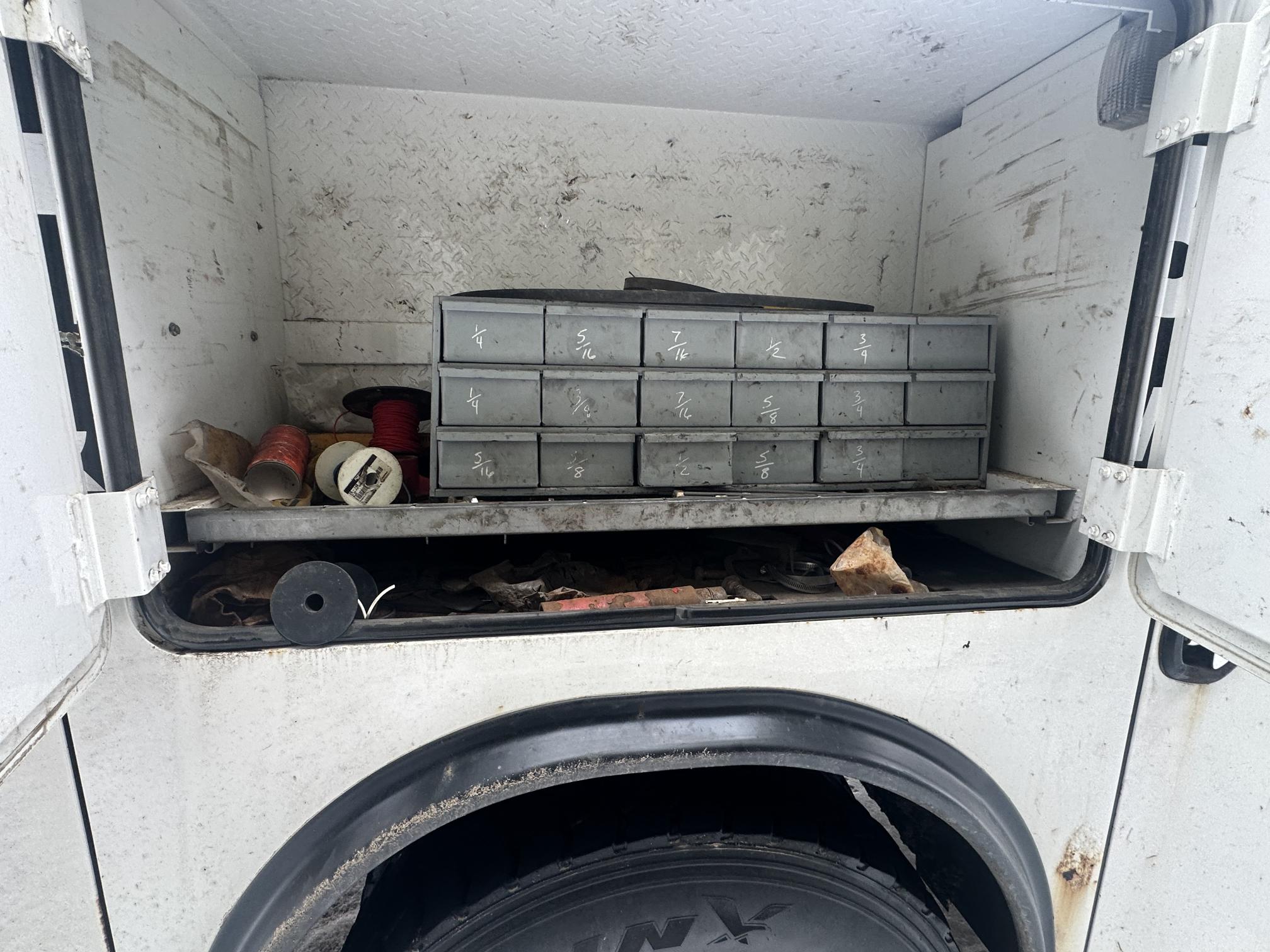 2019 KENWORTH T270 - Image 16