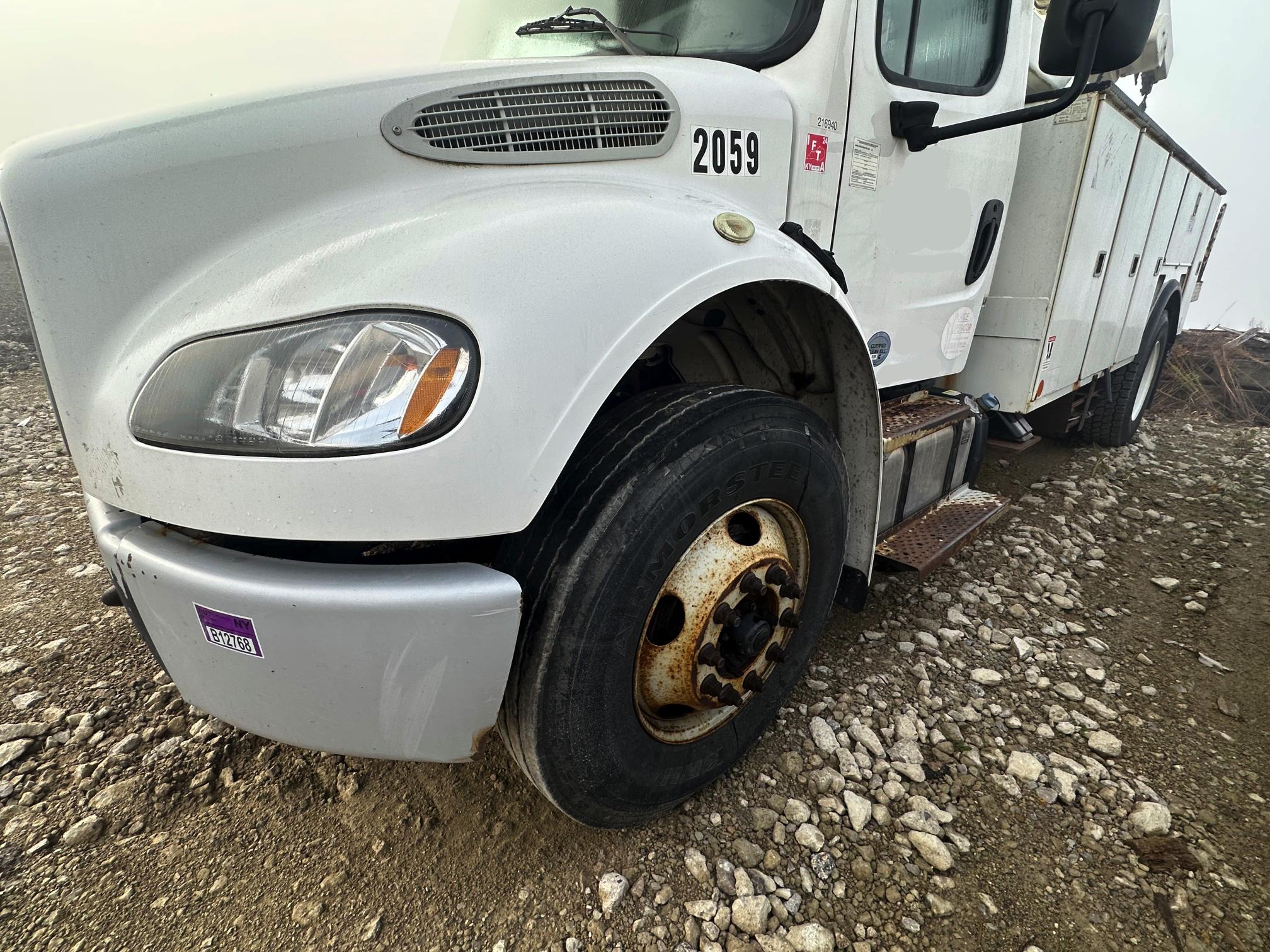 2017 FREIGHTLINER M2 106 - Image 4