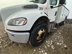 2017 FREIGHTLINER M2 106 - Image 4