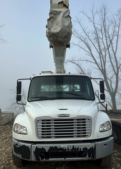 2017 FREIGHTLINER M2 106 - Image 2