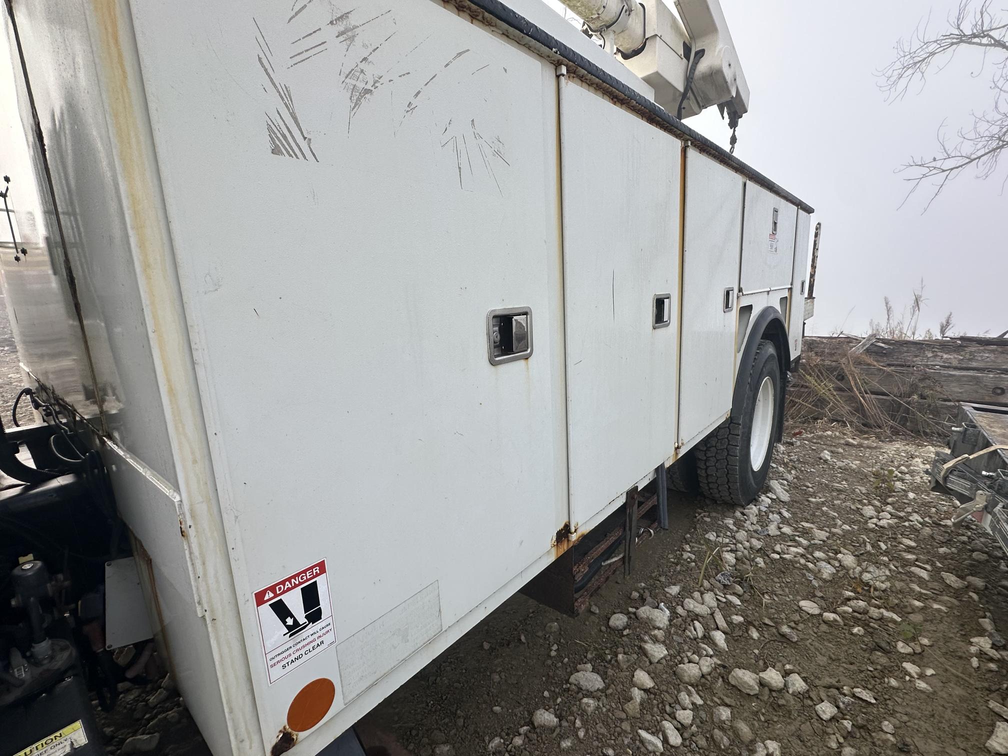 2017 FREIGHTLINER M2 106 - Image 11