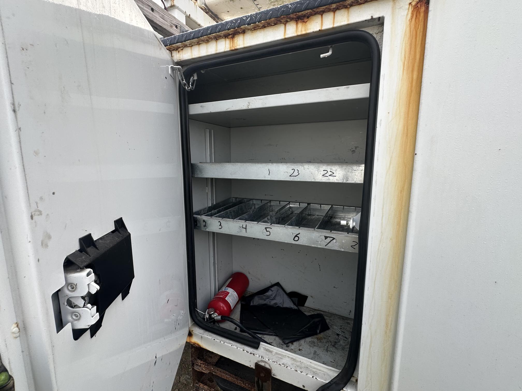 2017 FREIGHTLINER M2 106 - view 13 of 51