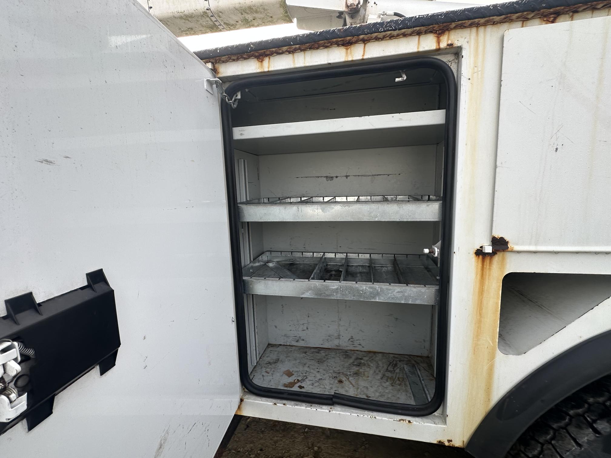 2017 FREIGHTLINER M2 106 - view 14 of 51