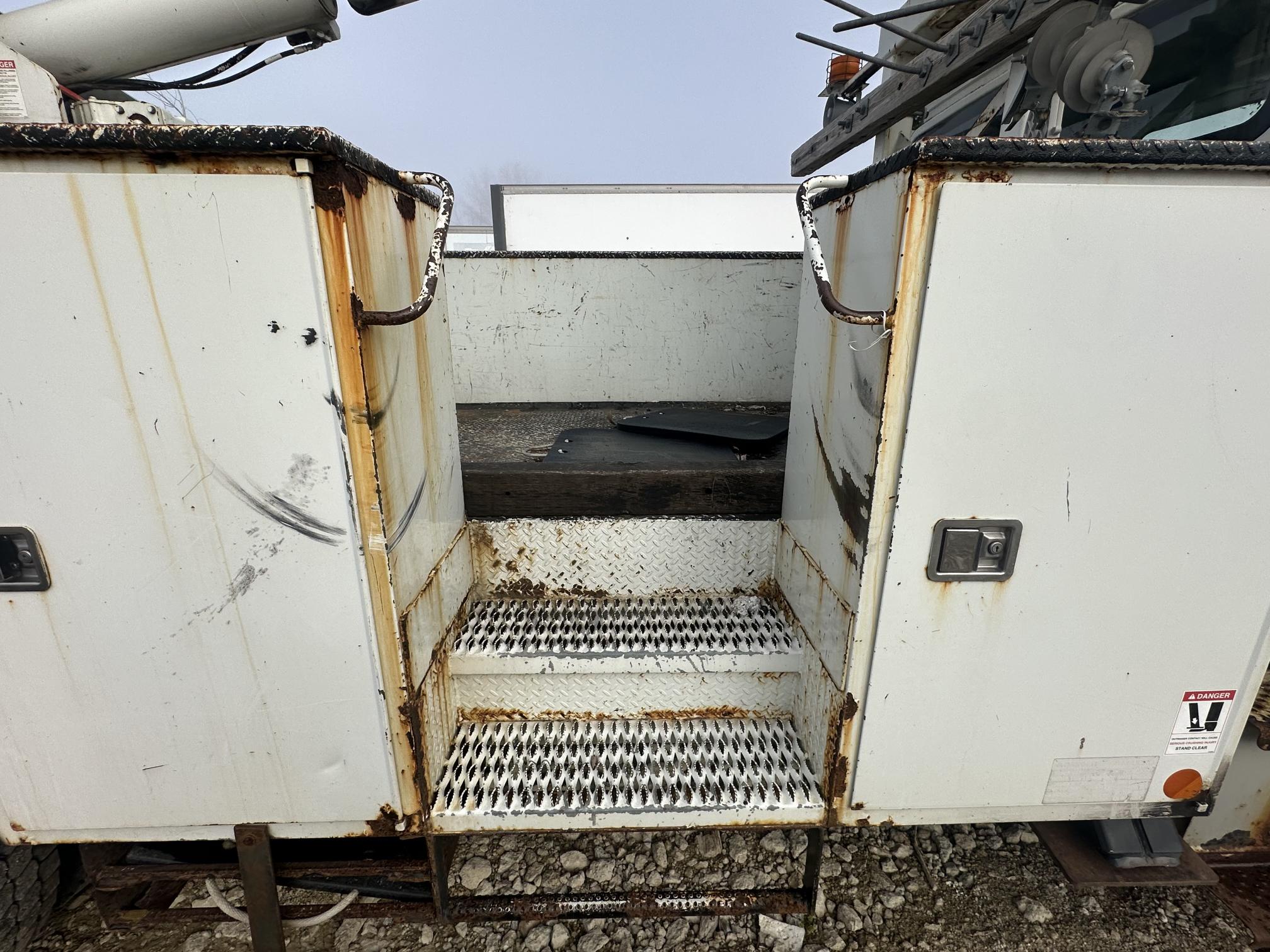 2017 FREIGHTLINER M2 106 - Image 23