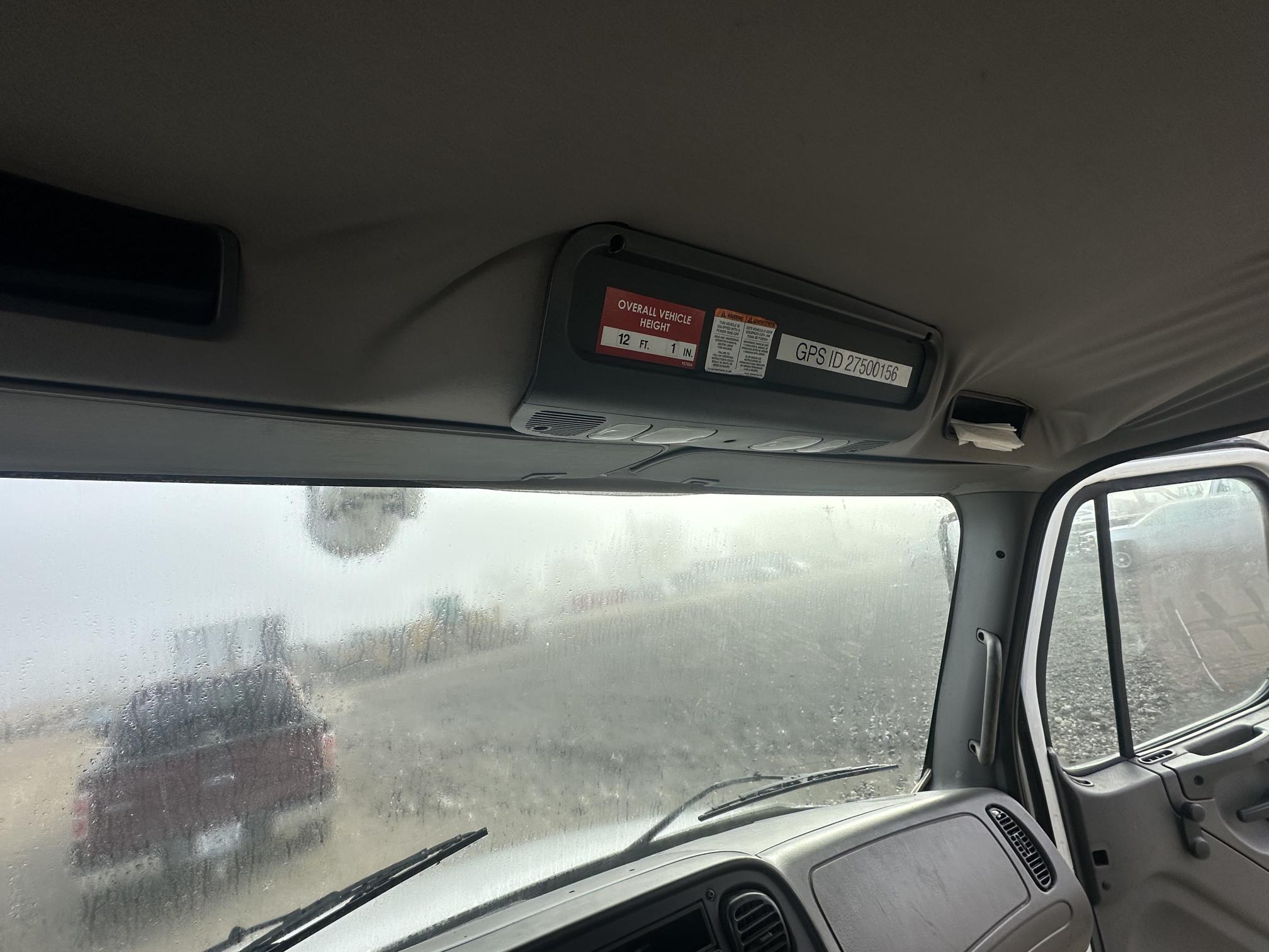 2017 FREIGHTLINER M2 106 - Image 40