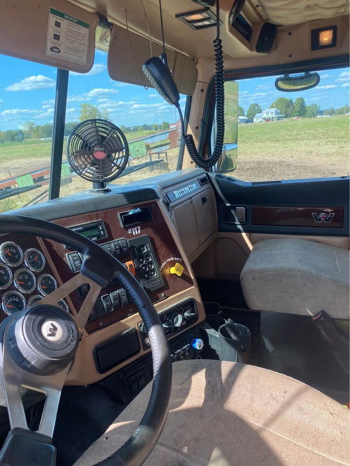 2018 WESTERN STAR 4700 - Image 5