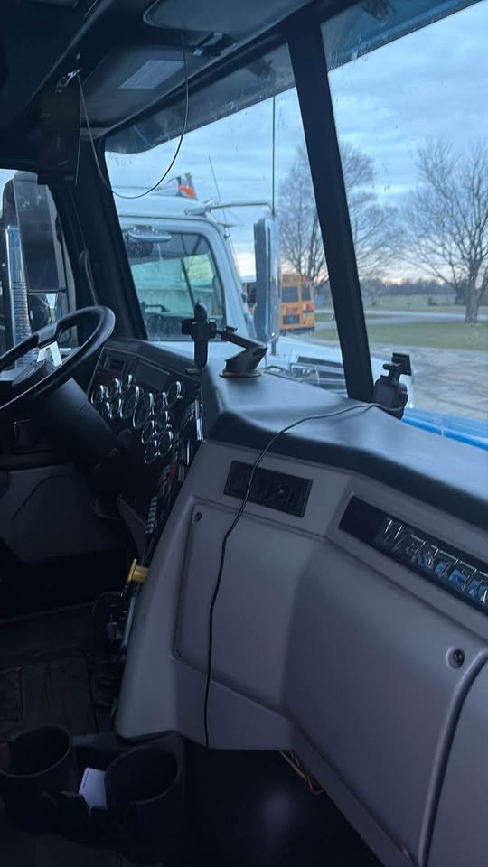 2020 WESTERN STAR 4700 - Image 6