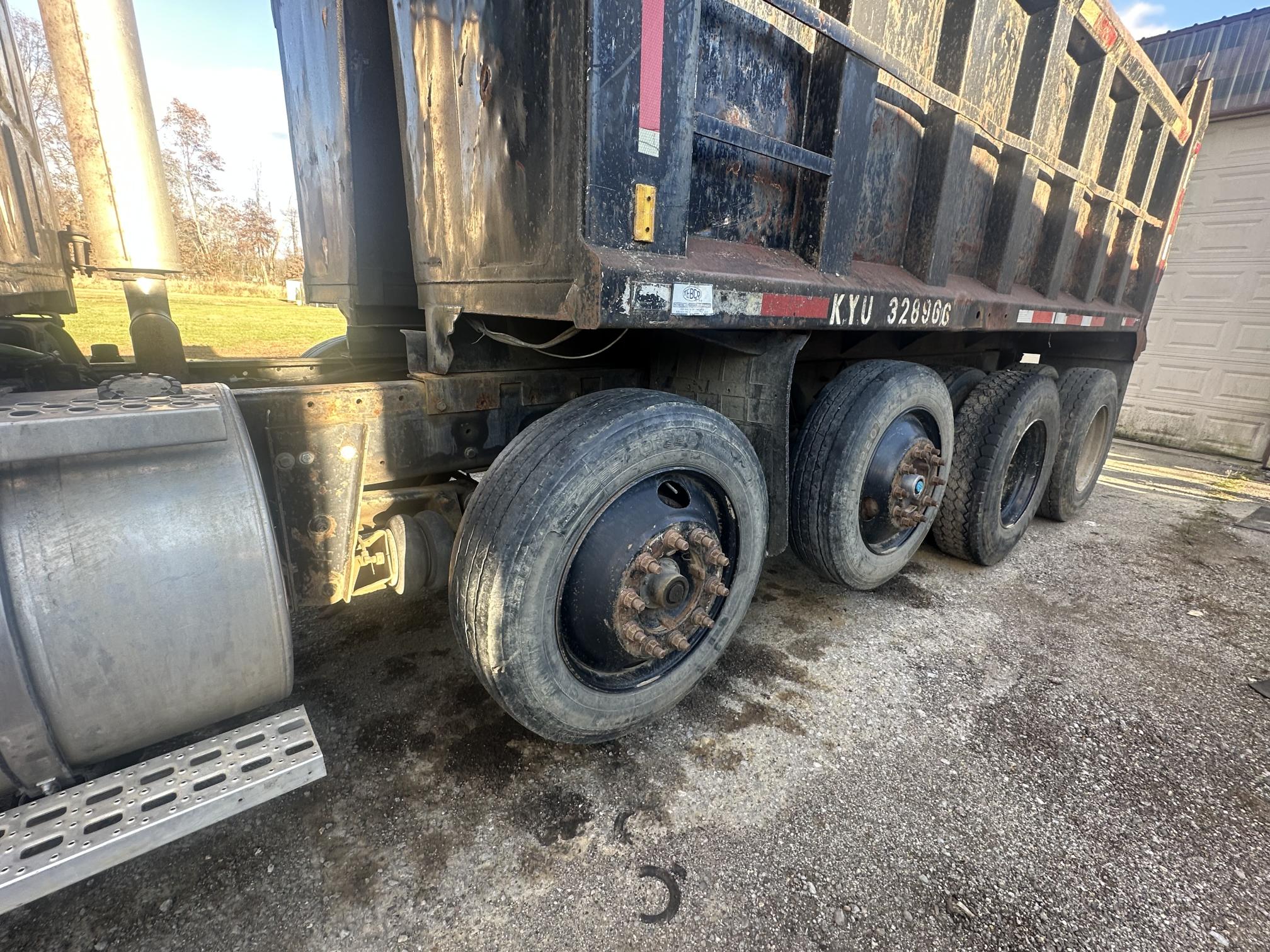 2004 STERLING L7500 - Image 15