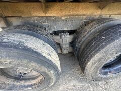 2004 STERLING L7500 - Image 20