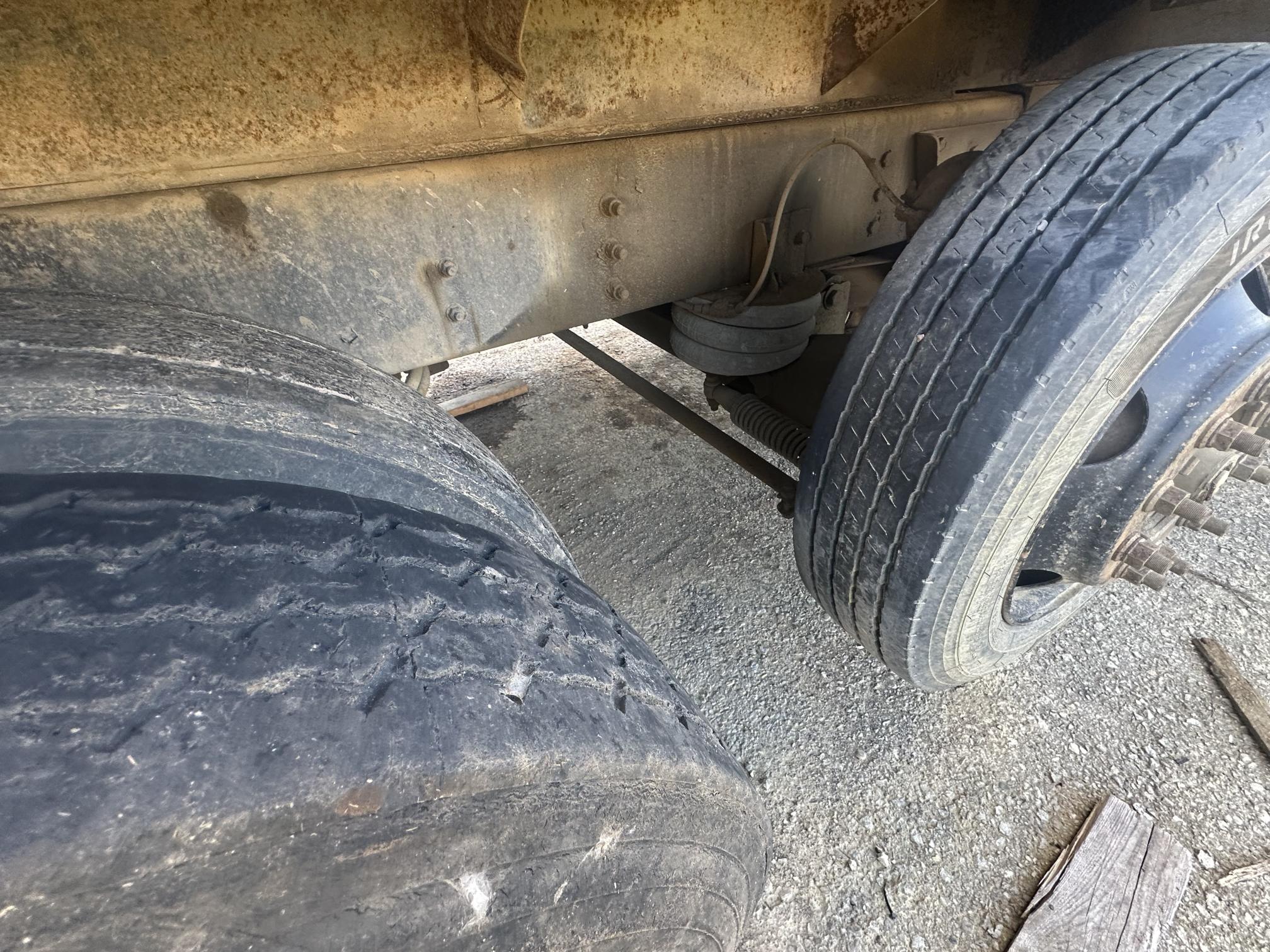 2004 STERLING L7500 - Image 22