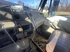 2004 STERLING L7500 - Image 33