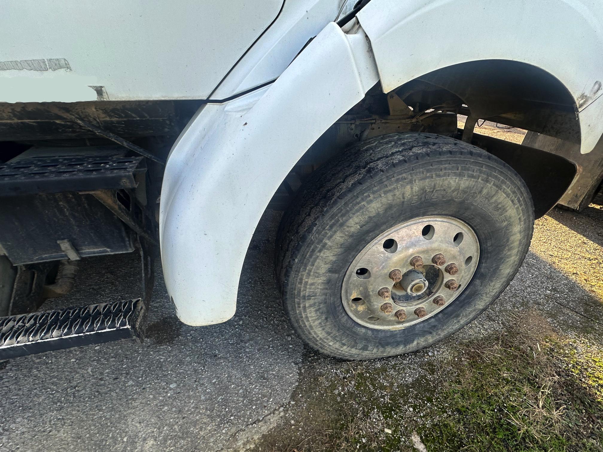 2004 STERLING L7500 - view 10 of 44