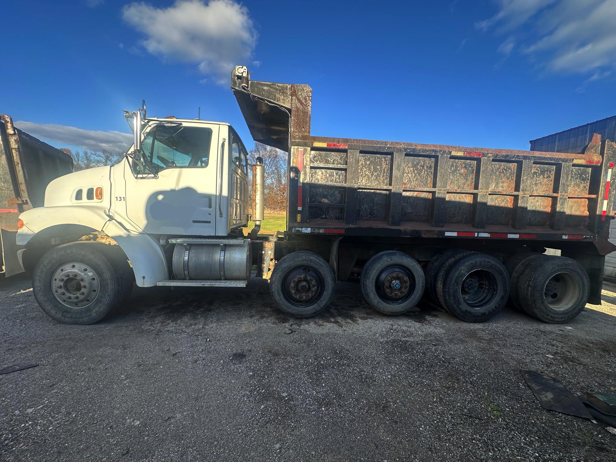 2004 STERLING L7500 - Image 4