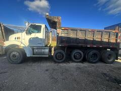 2004 STERLING L7500 - Image 4