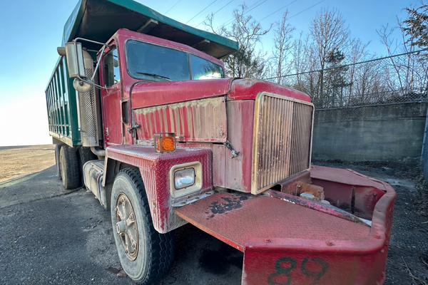 2000 INTERNATIONAL F5070