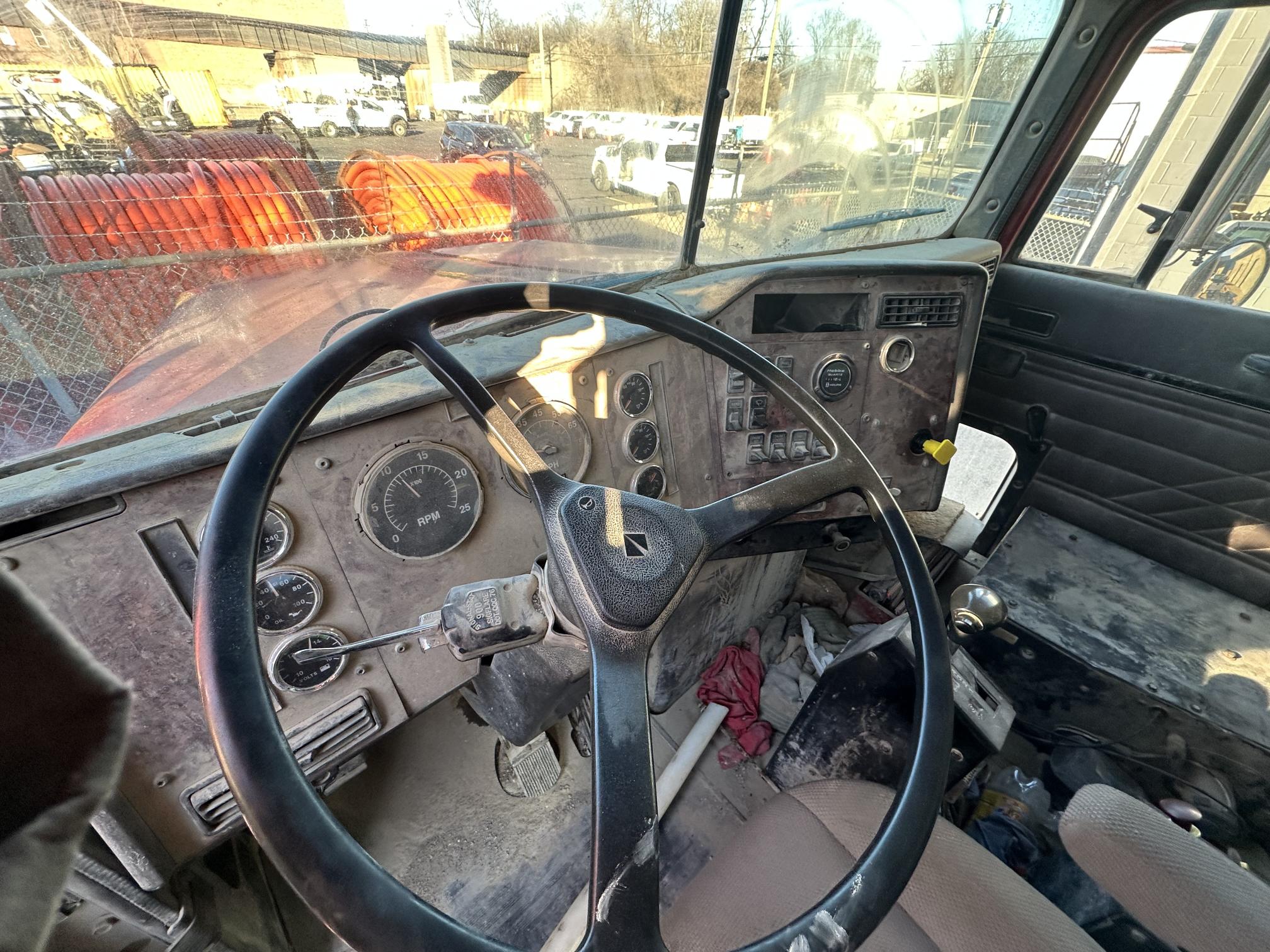 2000 INTERNATIONAL F5070 - Image 35