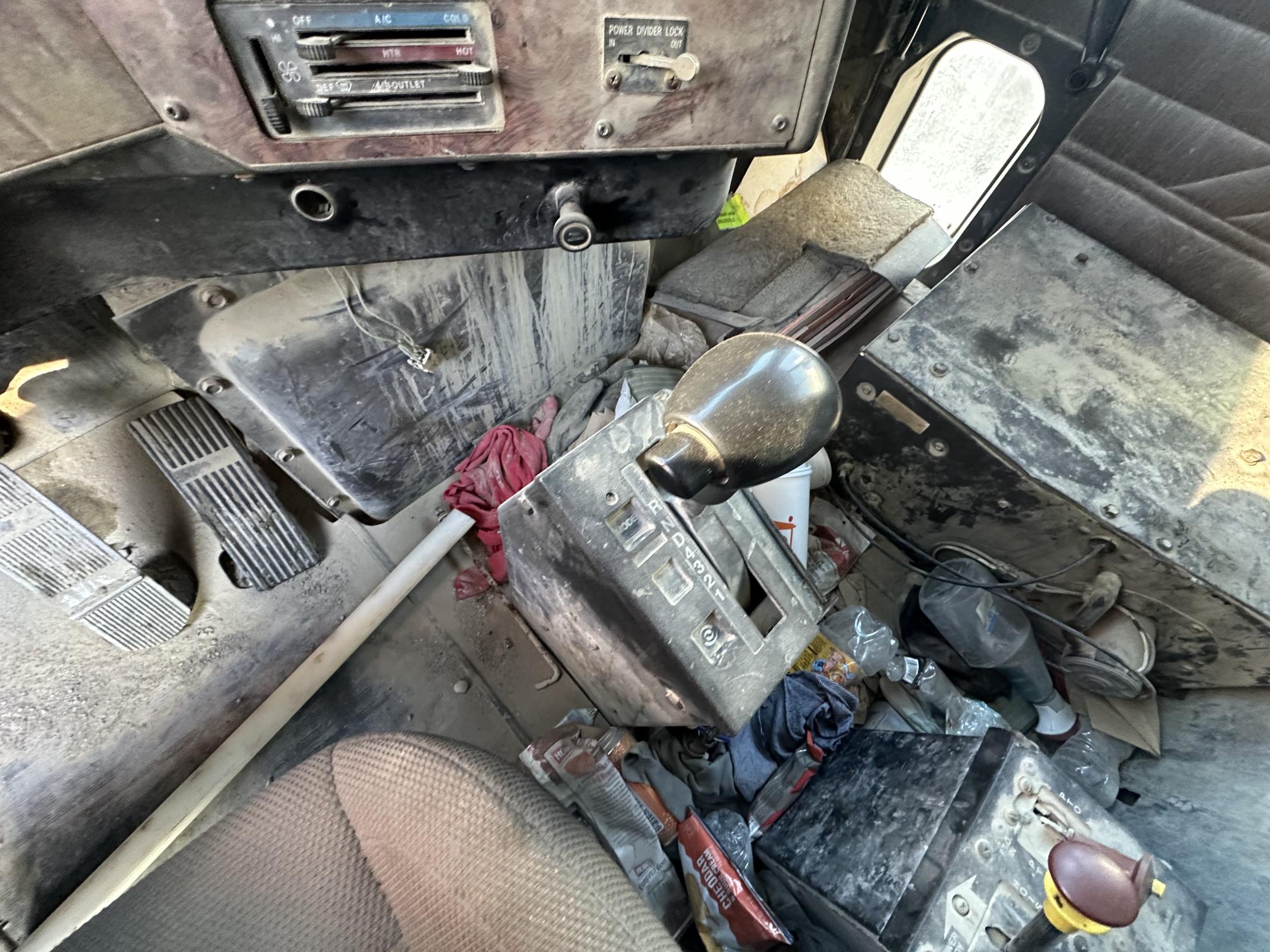 2000 INTERNATIONAL F5070 - Image 39