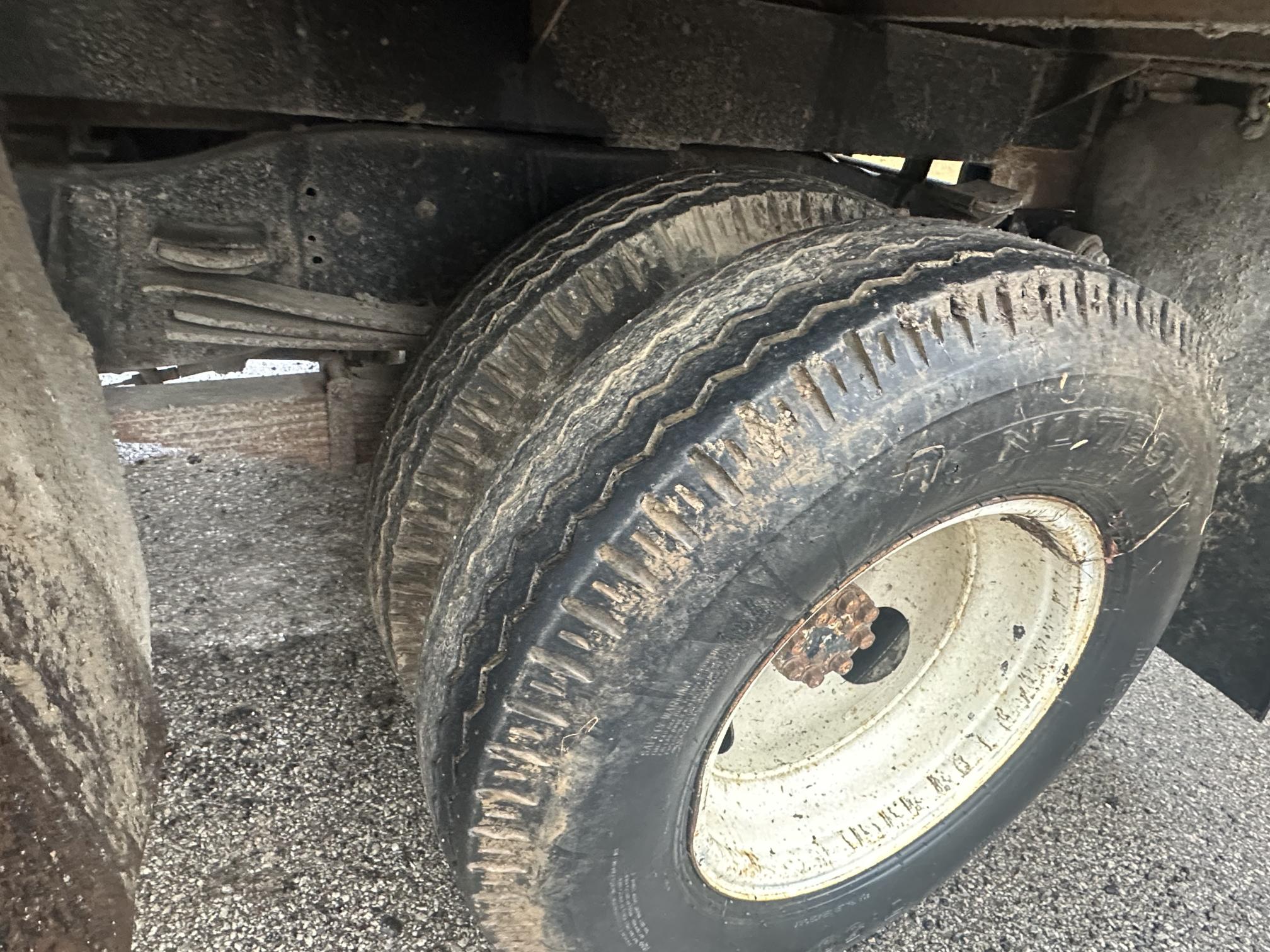 1983 CHEVROLET C30 - view 10 of 22