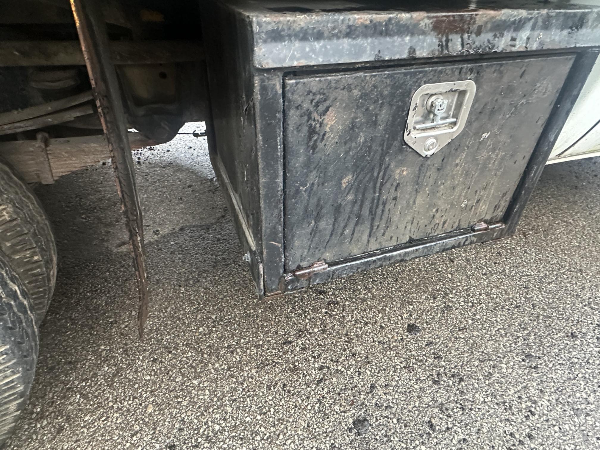 1983 CHEVROLET C30 - view 13 of 22