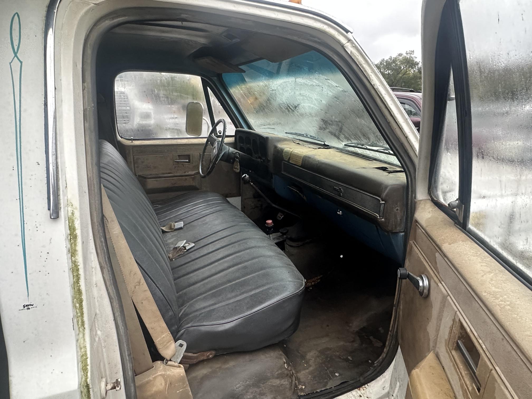 1983 CHEVROLET C30 - view 15 of 22