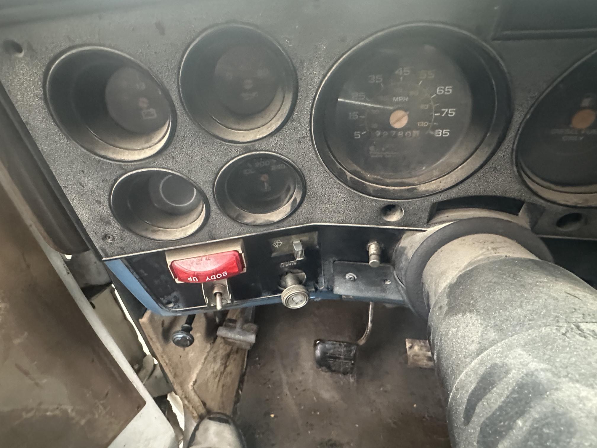 1983 CHEVROLET C30 - view 17 of 22