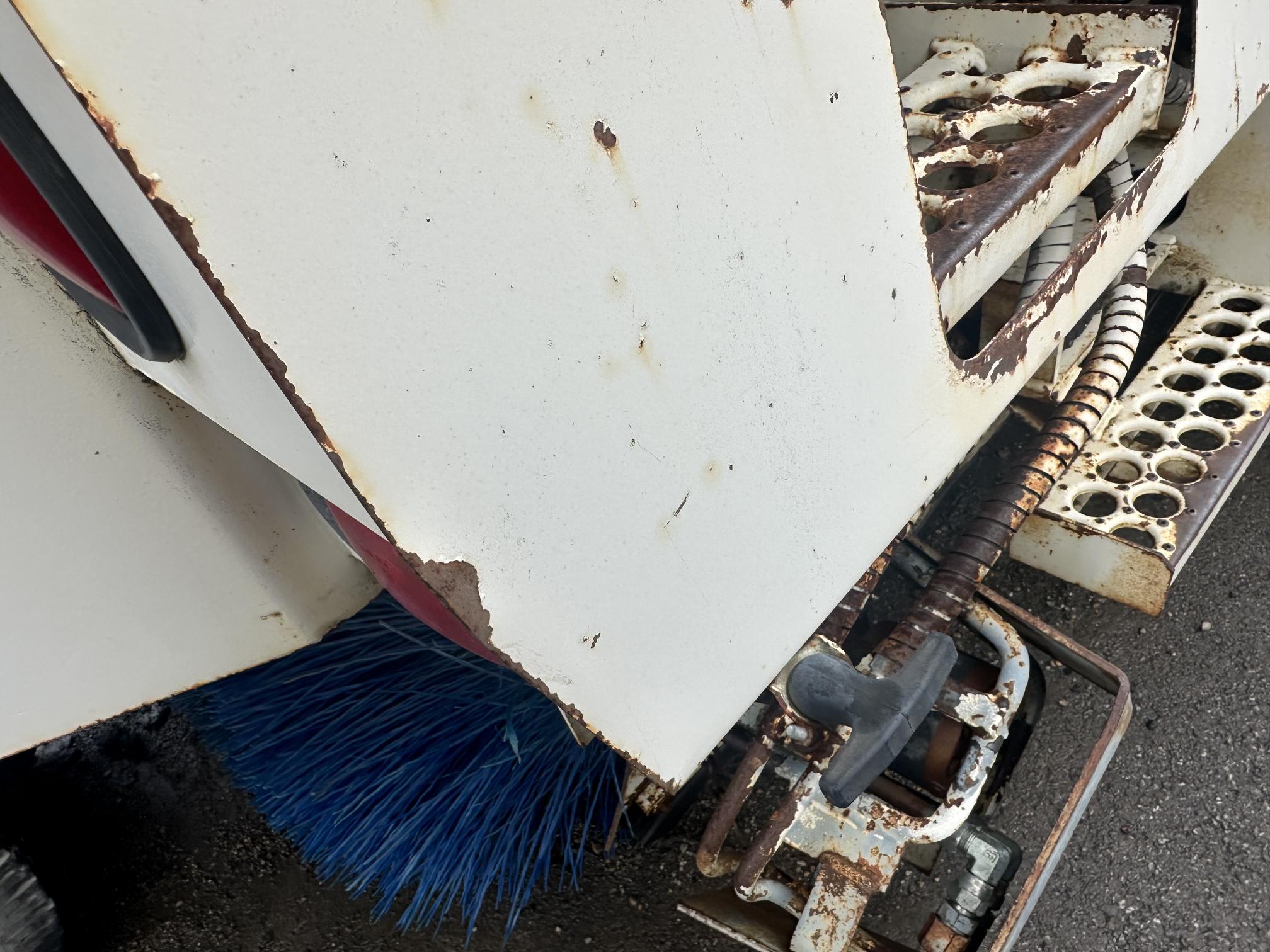 1997 ELGIN - view 7 of 19