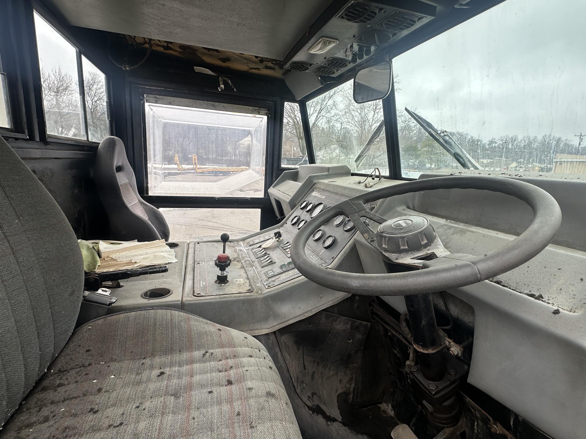 1997 ELGIN - Image 11