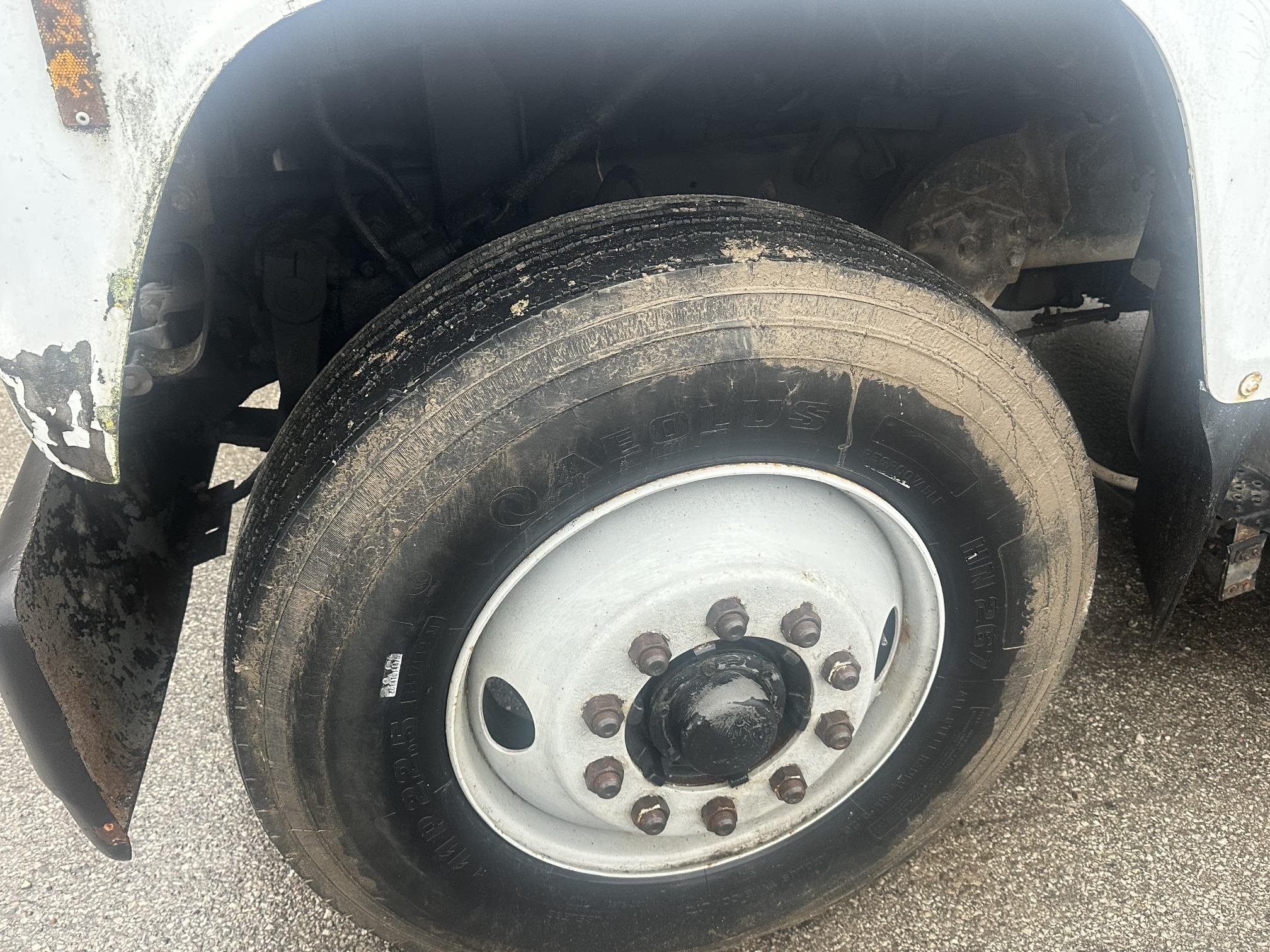 1994 FORD L8000 - Image 9