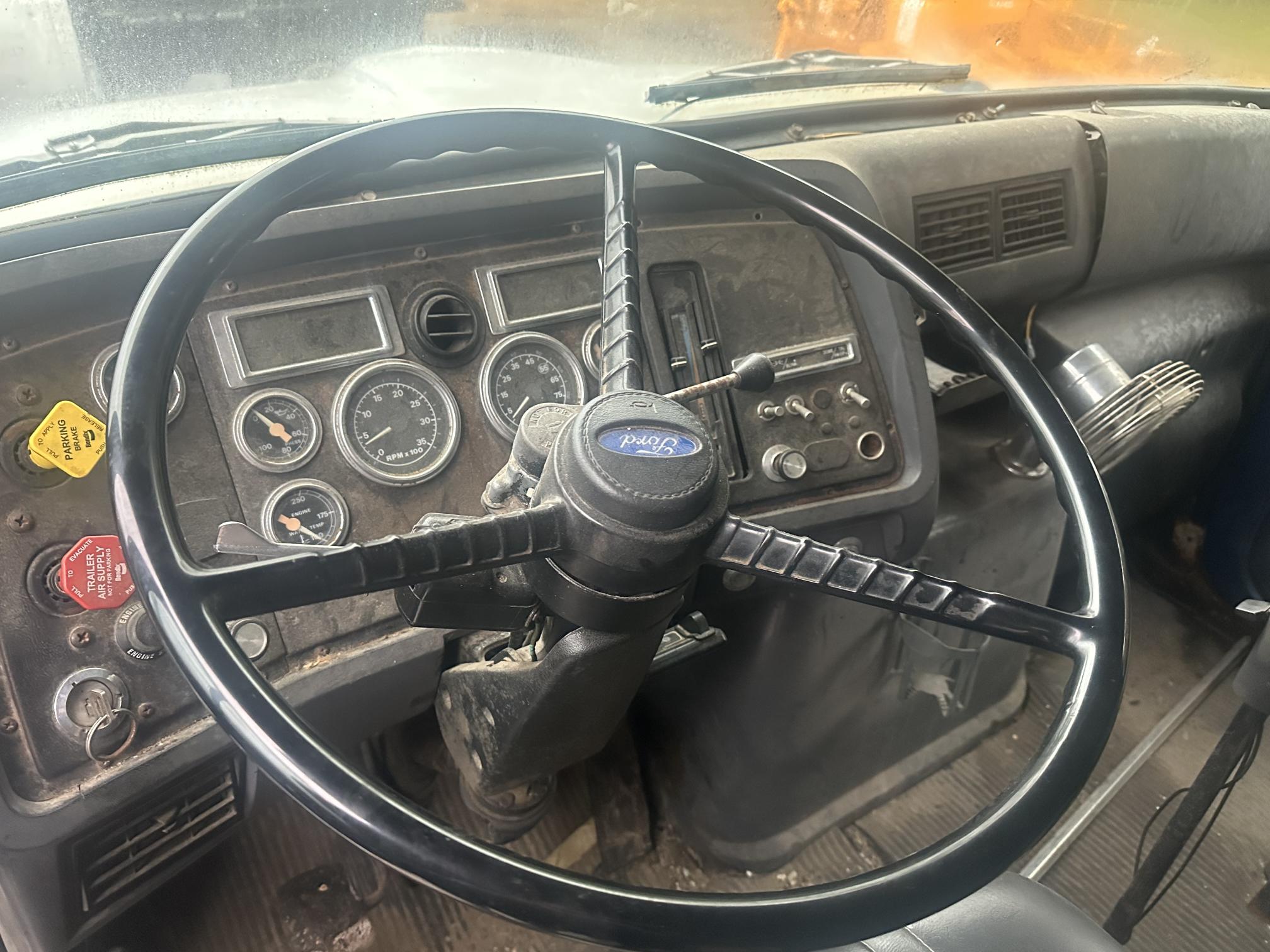 1994 FORD L8000 - Image 25