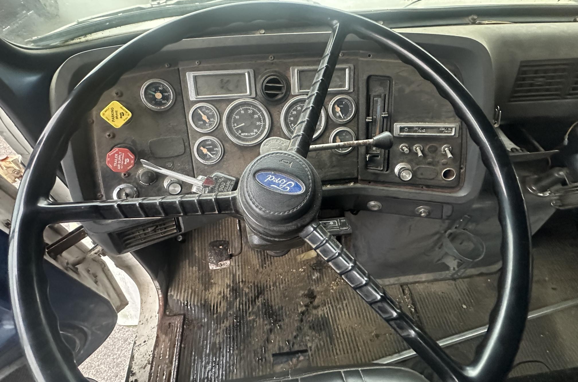 1994 FORD L8000 - Image 24